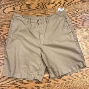Patagonia Khaki Shorts Size 32 with 7 inch inseam